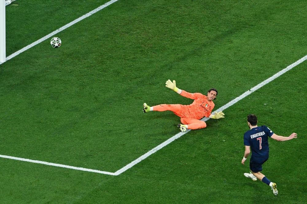 足球亚洲最佳球员候选名单公布，国脚成功入围